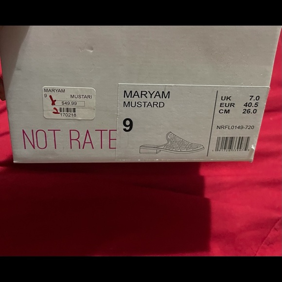 Not Rated Mustard Yellow Slip-In Mule Size 9 - Picture 2 of 5